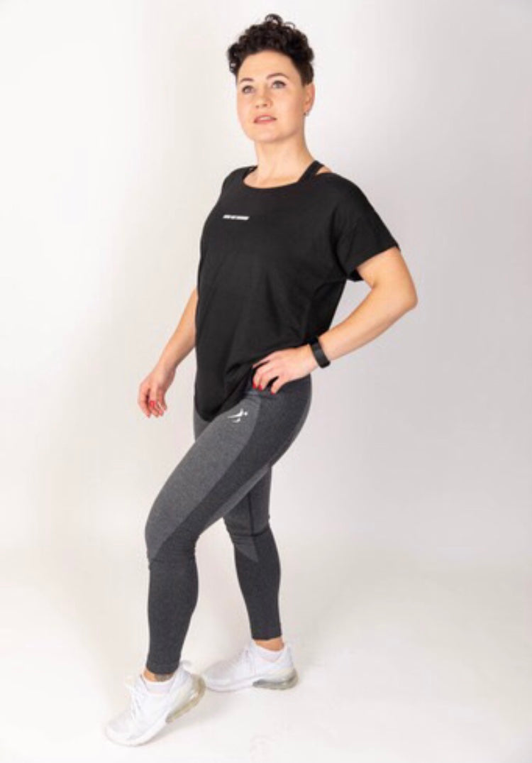 EVERYDAY SCOOP NECK T-SHIRT